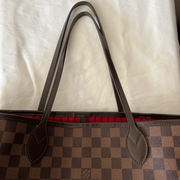 Louis Vuitton Damier Neverfull MM - Picture 5 of 11
